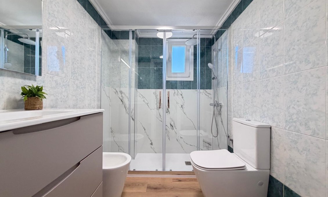 Segunda mano - Apartamento -
Torrevieja - PARQUE DE LAS NACIONES