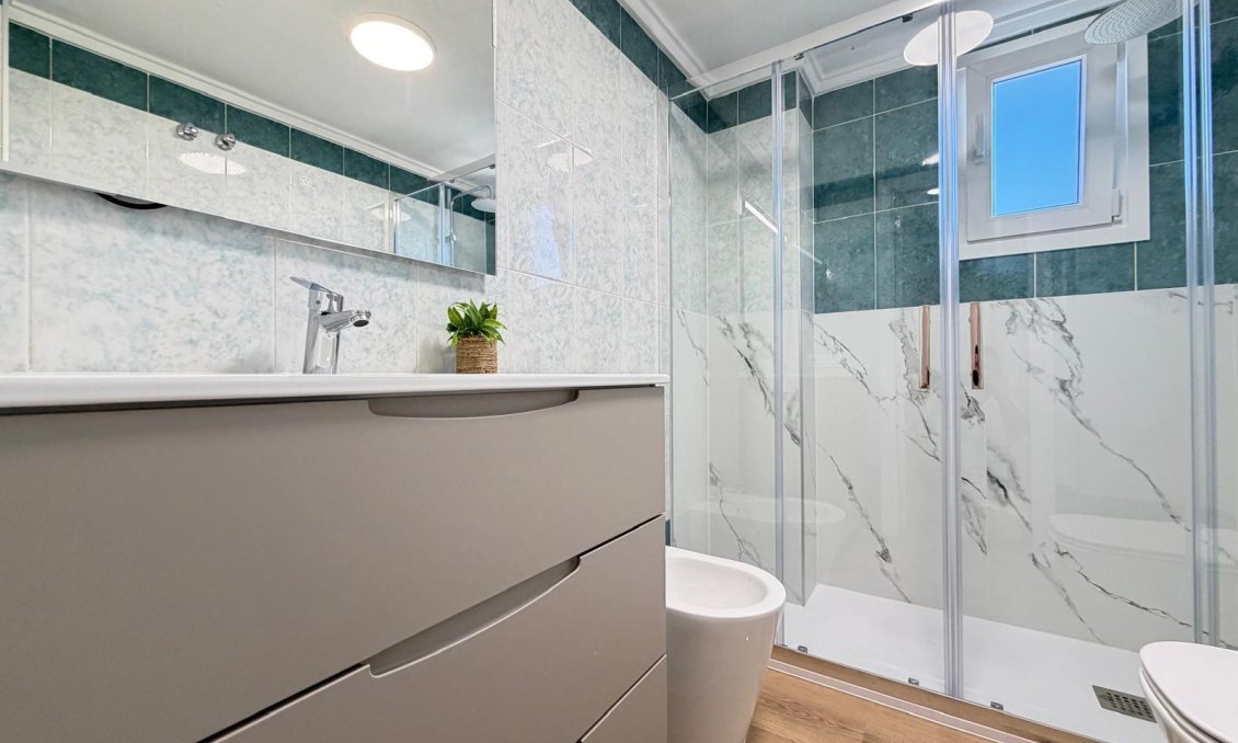 Segunda mano - Apartamento -
Torrevieja - PARQUE DE LAS NACIONES