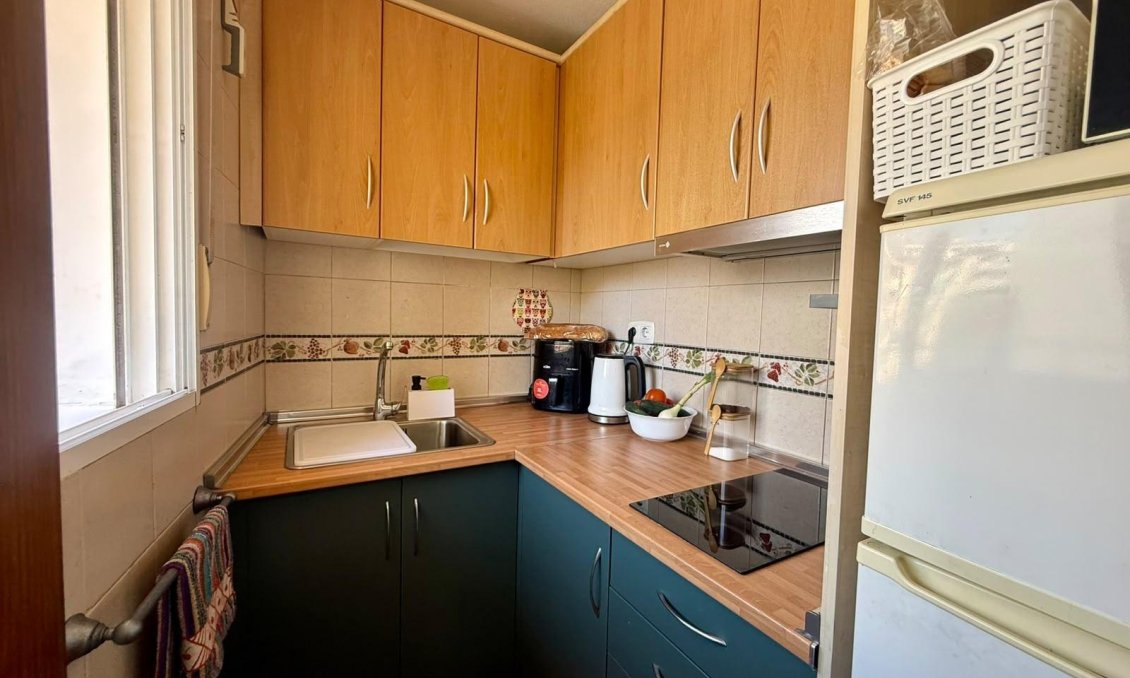 Segunda mano - Apartamento -
Torrevieja - Centro