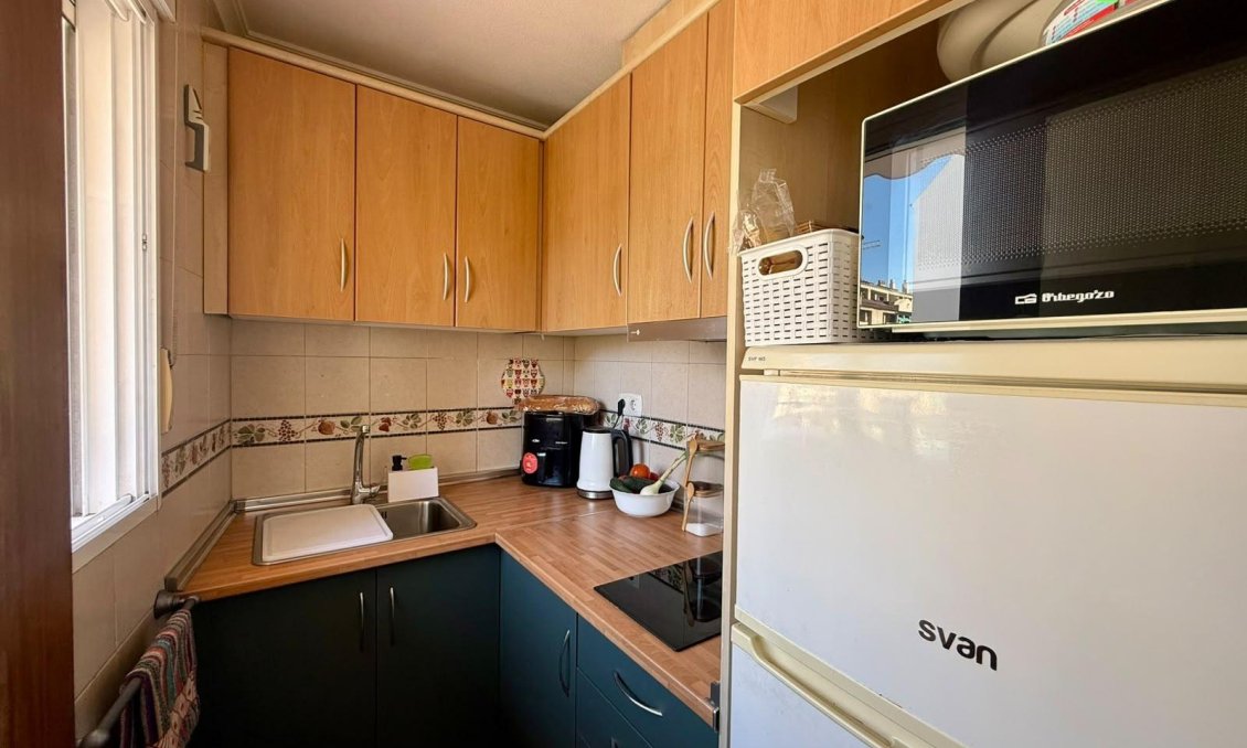 Segunda mano - Apartamento -
Torrevieja - Centro