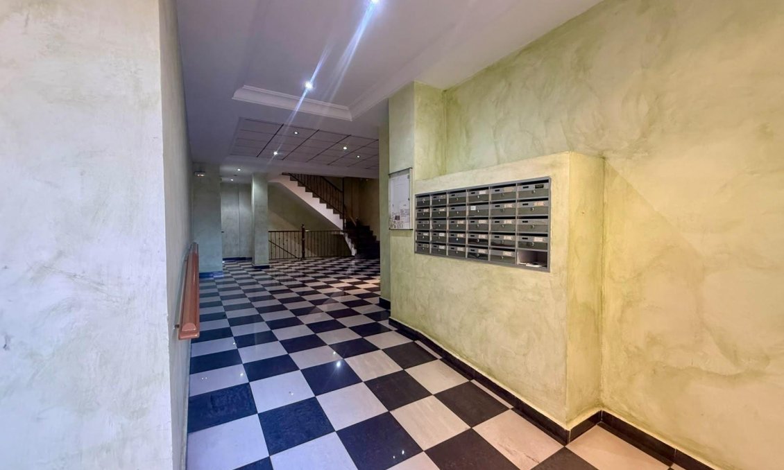 Segunda mano - Apartamento -
Torrevieja - Centro