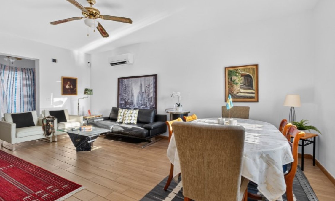Segunda mano - Villa -
Torrevieja - Costa Blanca