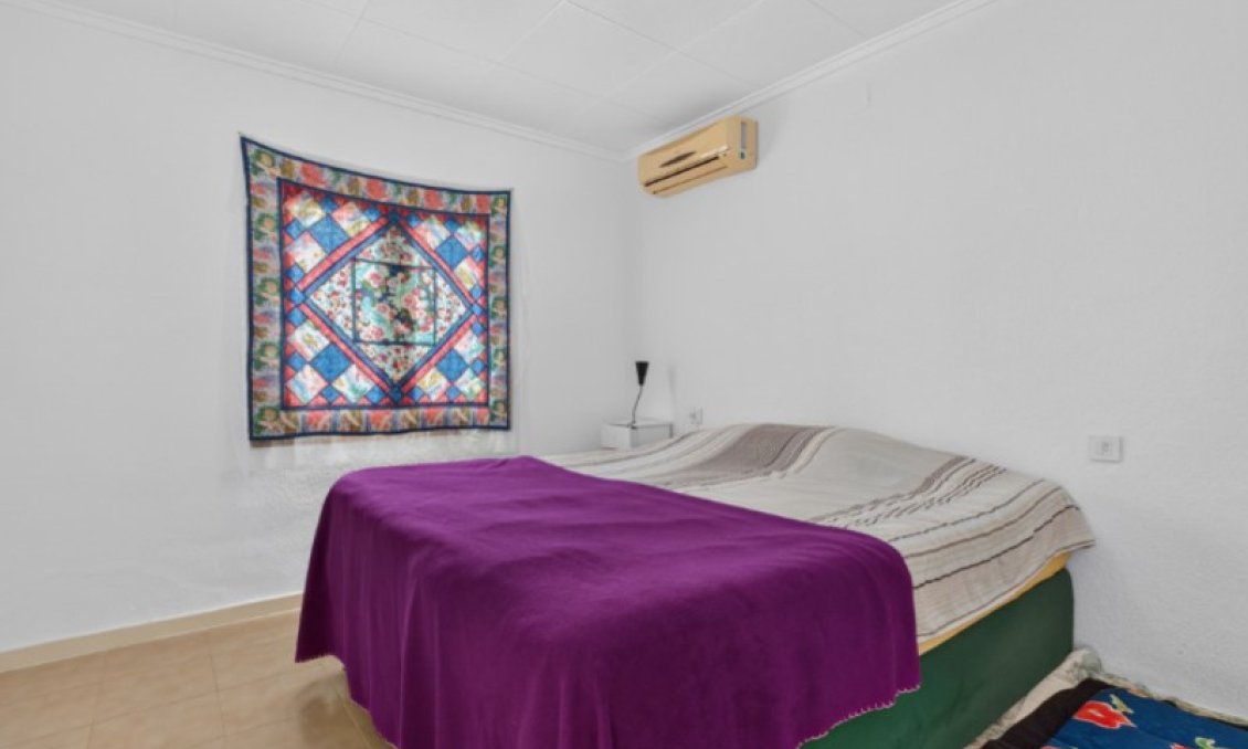 Segunda mano - Villa -
Torrevieja - Costa Blanca