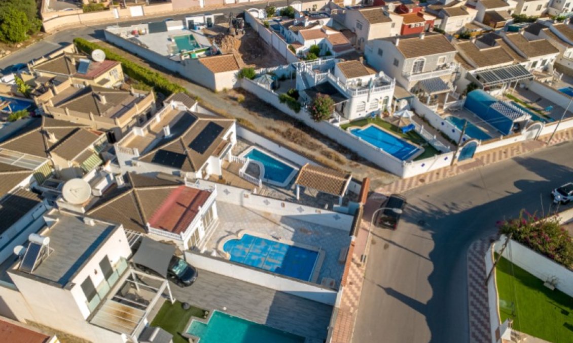 Segunda mano - Villa -
Torrevieja - Costa Blanca