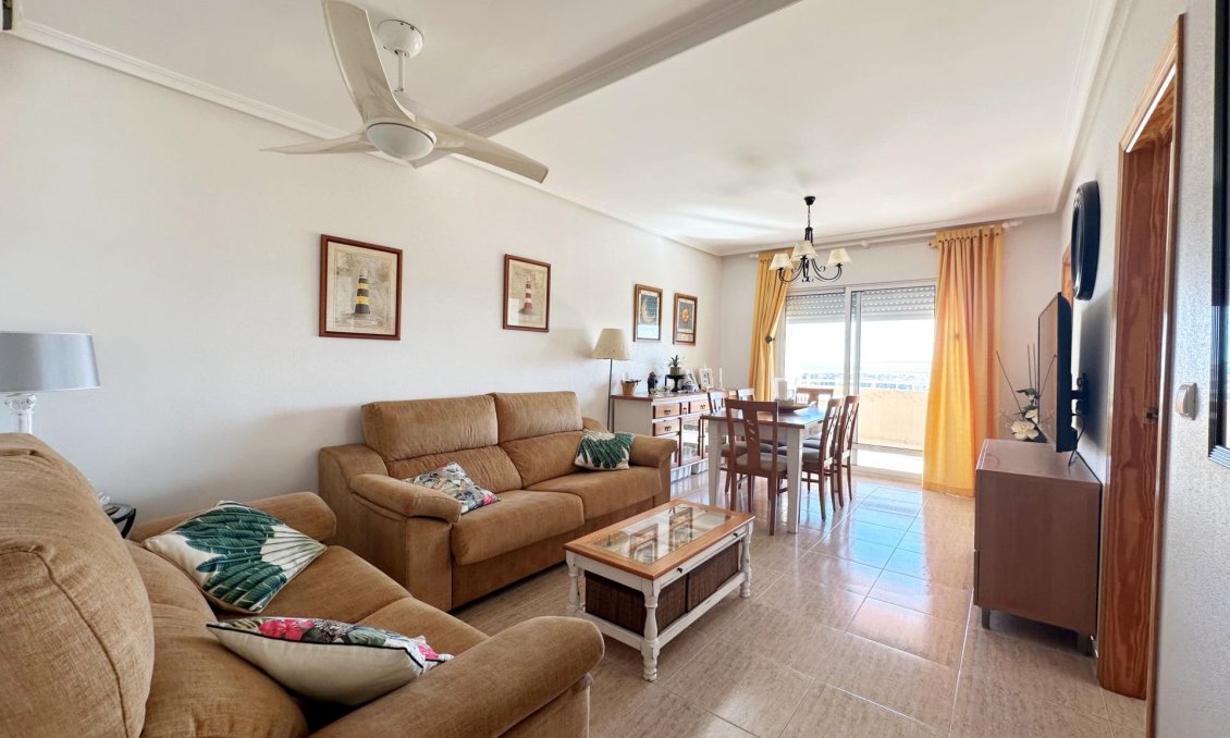 Segunda mano - Apartamento -
Orihuela Costa - Campoamor