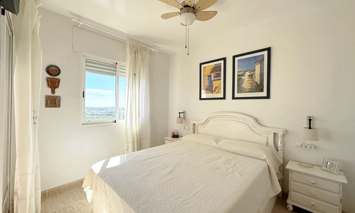 Segunda mano - Apartamento -
Orihuela Costa - Campoamor