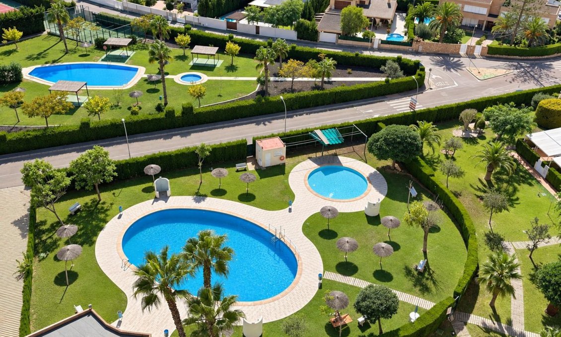 Segunda mano - Apartamento -
Orihuela Costa - Campoamor