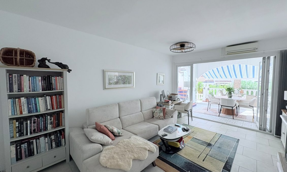 Revente - Villa -
Villamartin - Costa Blanca