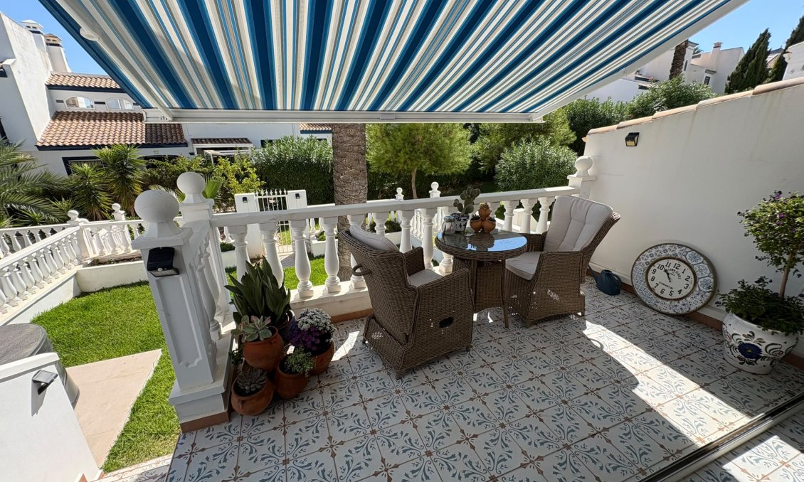 Revente - Villa -
Villamartin - Costa Blanca