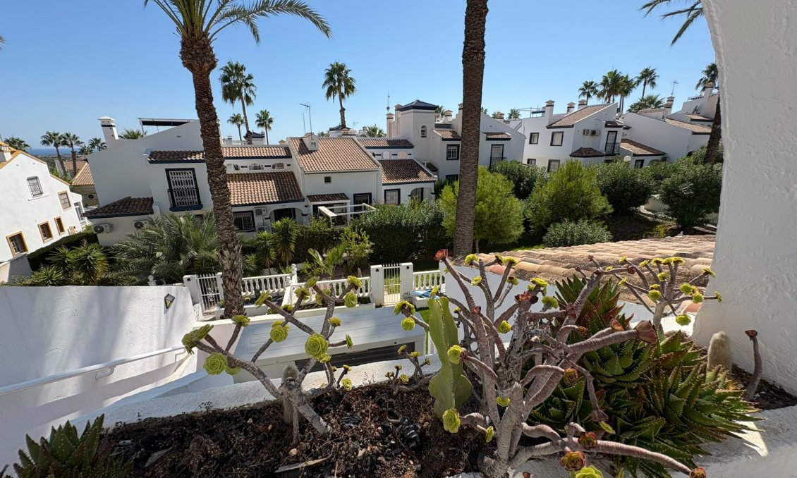 Revente - Villa -
Villamartin - Costa Blanca