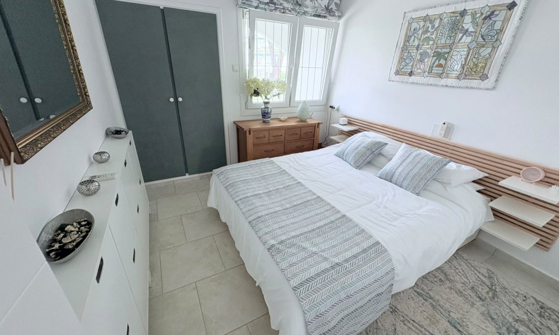 Revente - Villa -
Villamartin - Costa Blanca