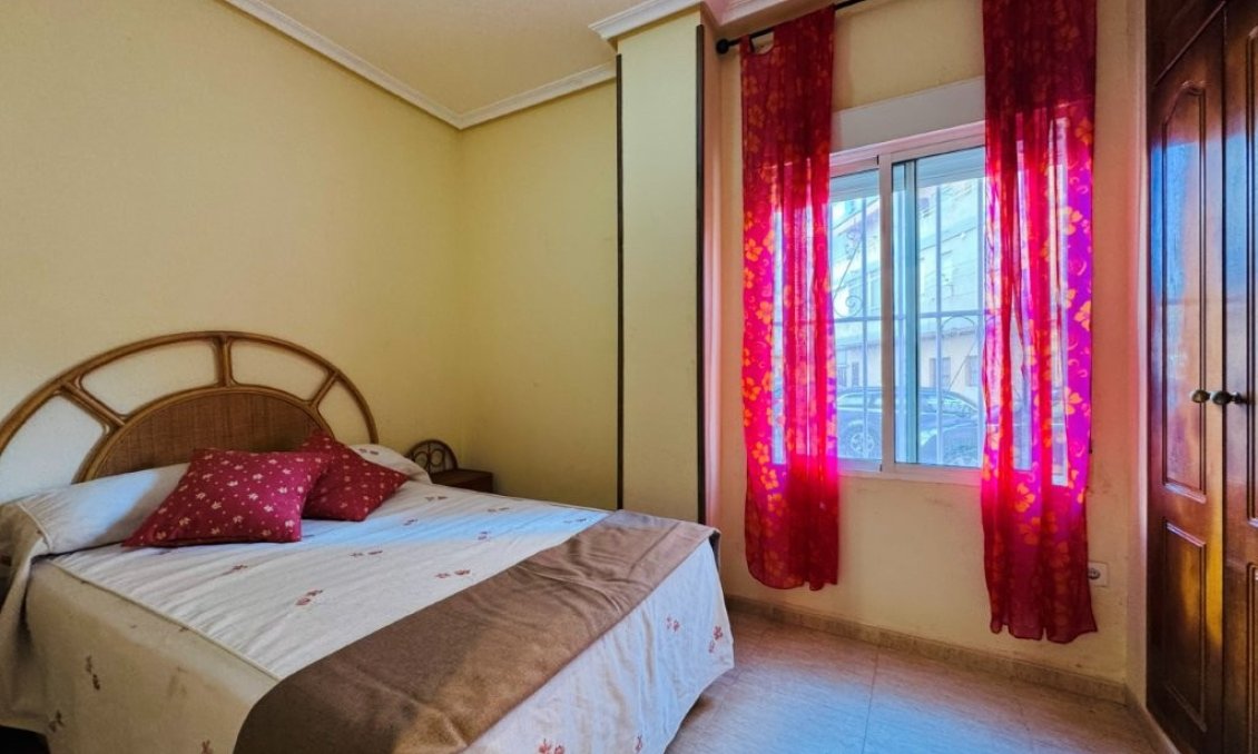 Wiederverkauf - Wohnung -
La Mata - Costa Blanca