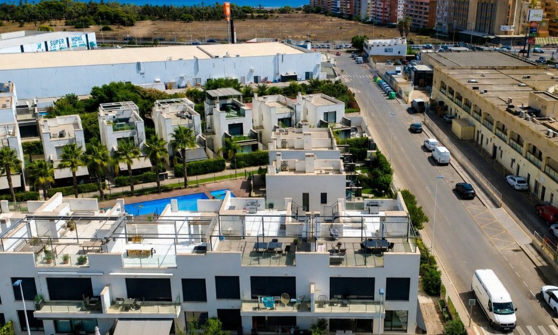 Használt Ingatlanok - Apartman -
Orihuela Costa - Costa Blanca