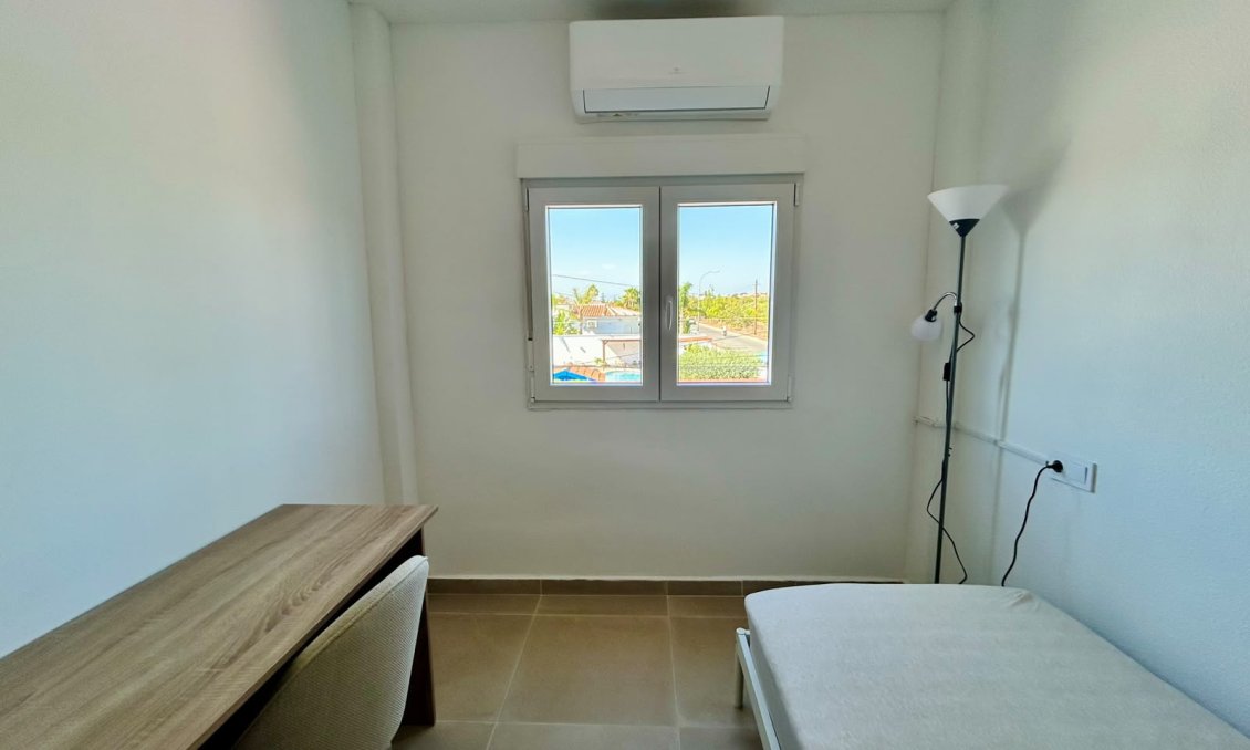 Használt Ingatlanok - Apartman -
Torrevieja - Costa Blanca