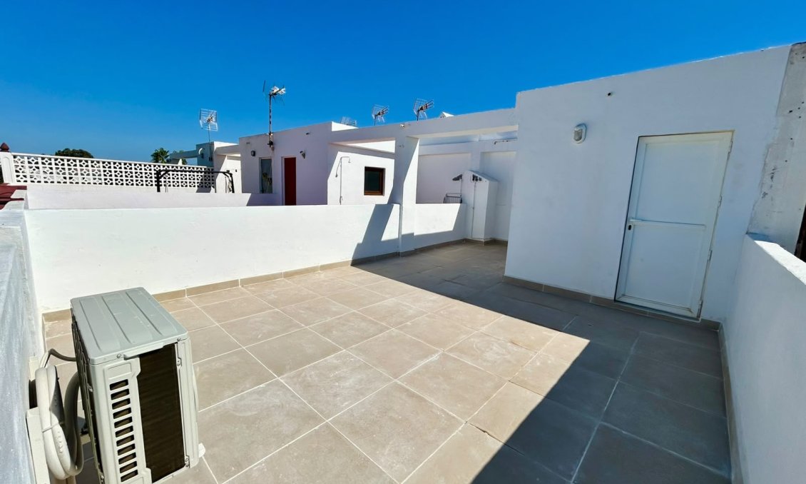 Használt Ingatlanok - Apartman -
Torrevieja - Costa Blanca