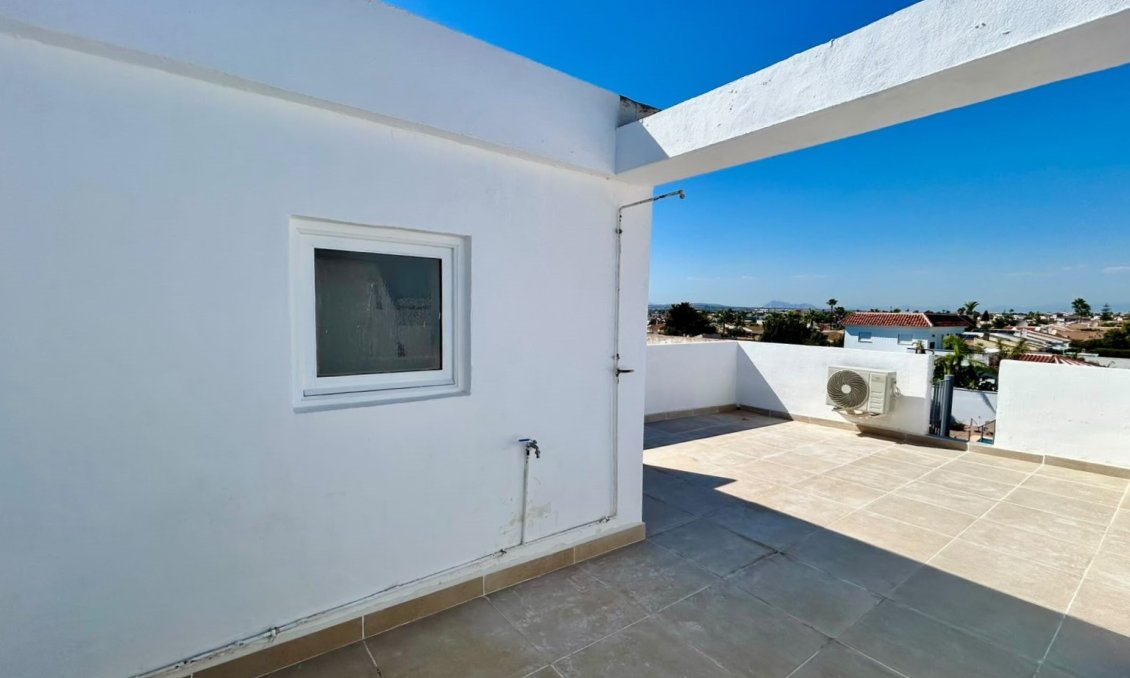 Használt Ingatlanok - Apartman -
Torrevieja - Costa Blanca
