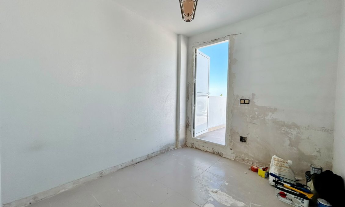 Használt Ingatlanok - Apartman -
Torrevieja - Costa Blanca