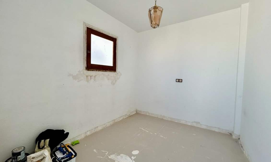 Használt Ingatlanok - Apartman -
Torrevieja - Costa Blanca