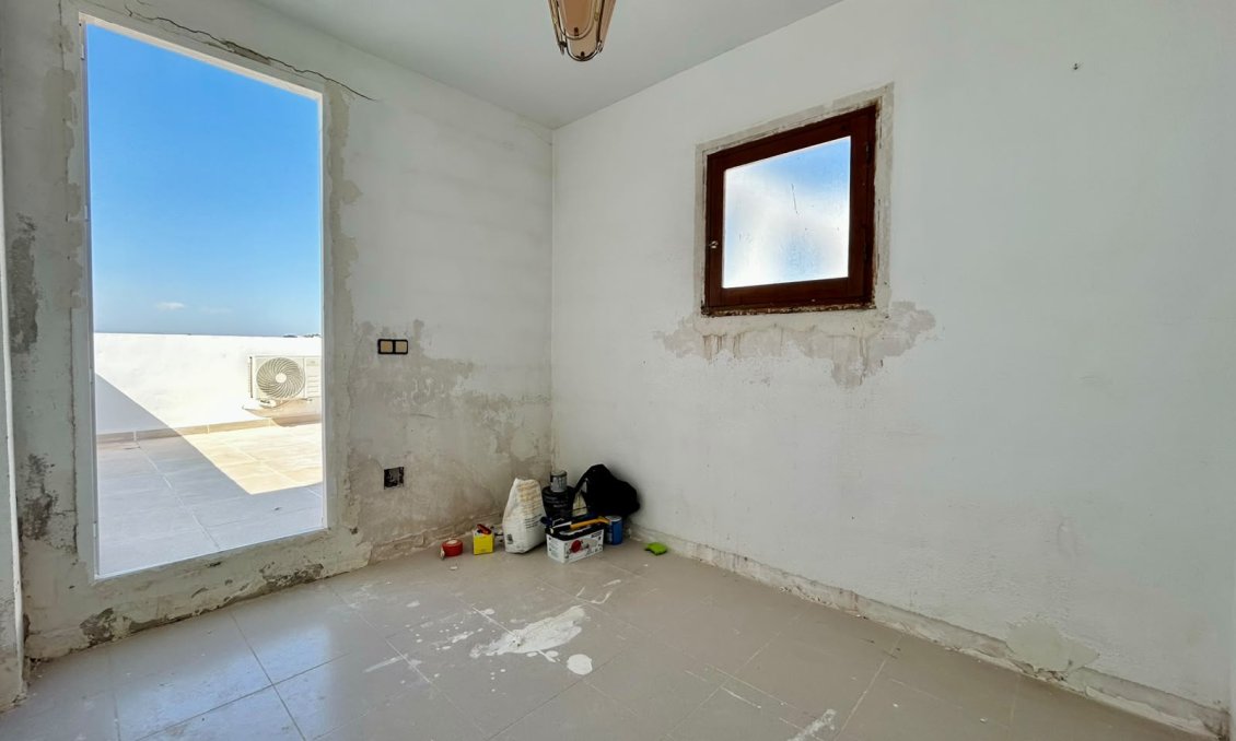 Használt Ingatlanok - Apartman -
Torrevieja - Costa Blanca