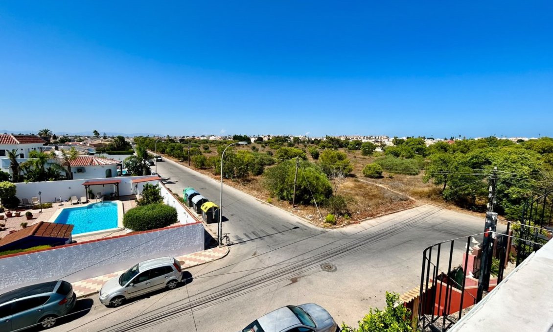 Használt Ingatlanok - Apartman -
Torrevieja - Costa Blanca