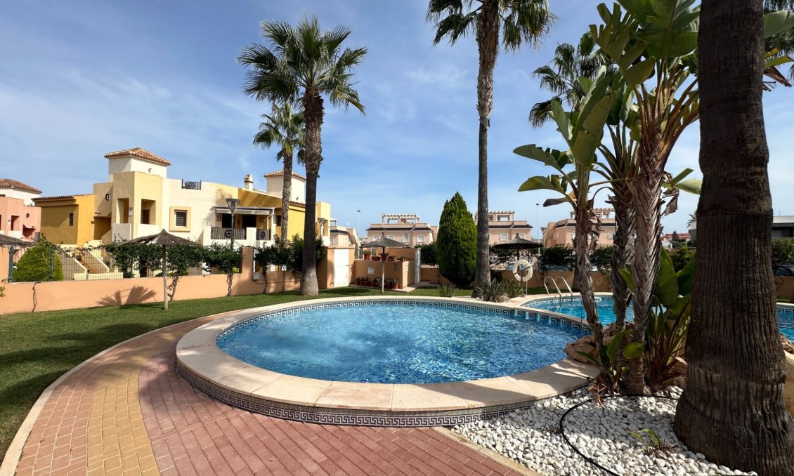 Revânzare - Bungalou -
Orihuela Costa - Costa Blanca