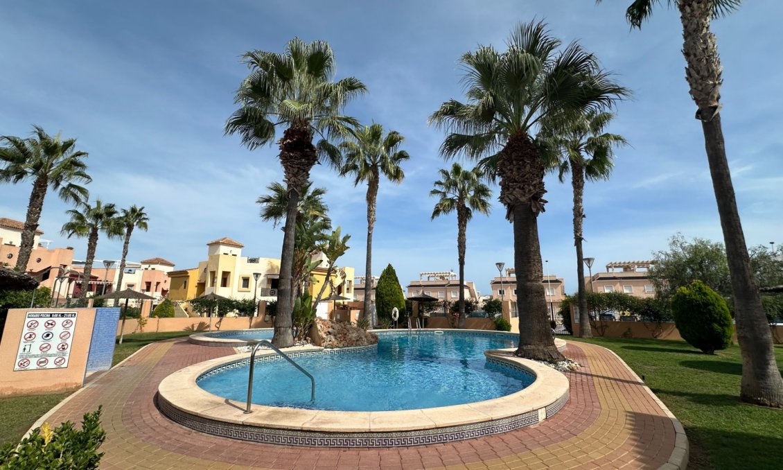 Revânzare - Bungalou -
Orihuela Costa - Costa Blanca