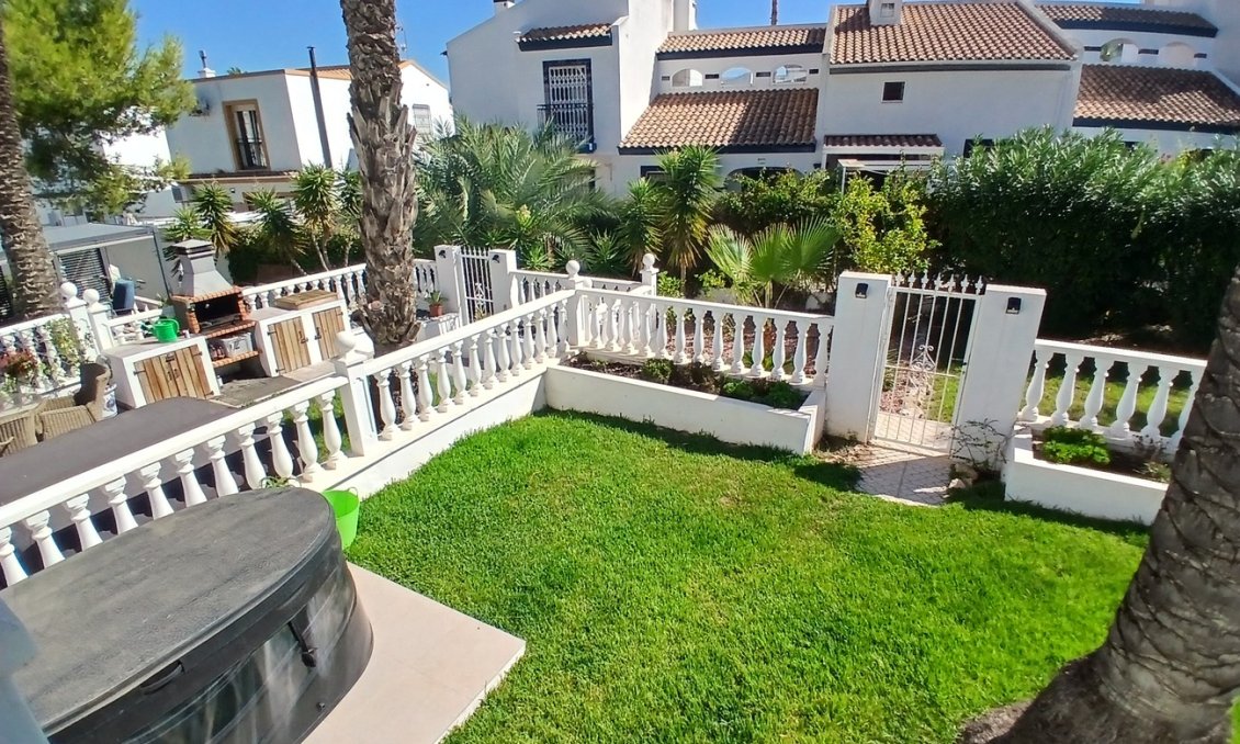 Segunda mano - Adosado -
Villamartin - Costa Blanca