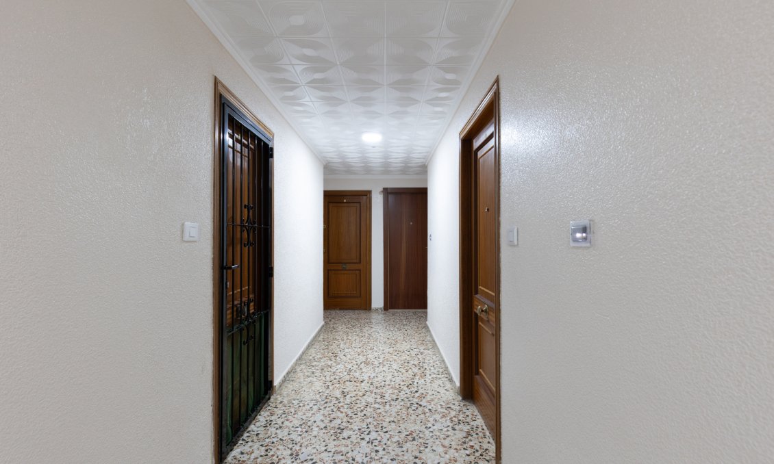 Használt Ingatlanok - Apartman -
Torrevieja - Costa Blanca