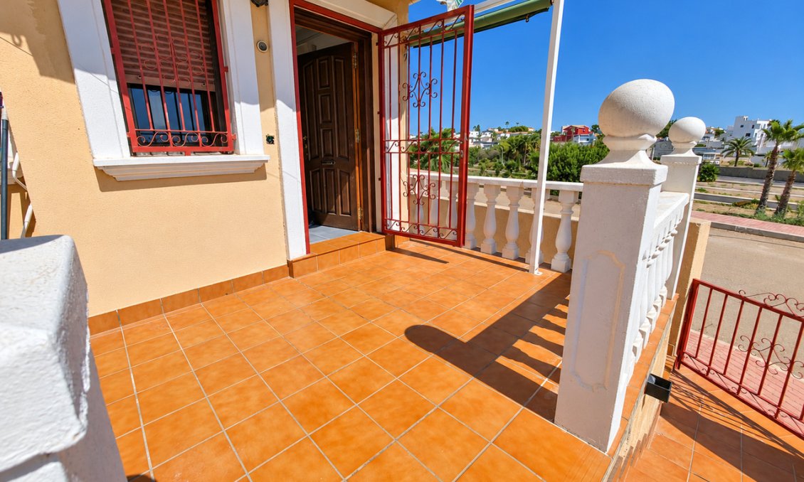 Segunda mano - Villa -
Villamartin - Costa Blanca