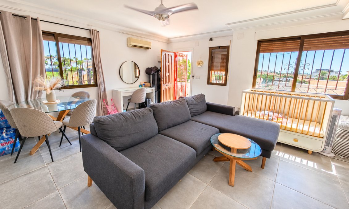 Segunda mano - Villa -
Villamartin - Costa Blanca