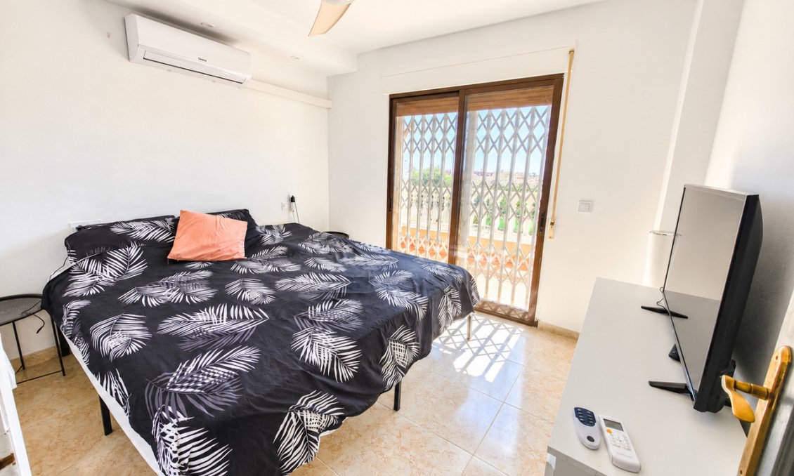 Segunda mano - Villa -
Villamartin - Costa Blanca