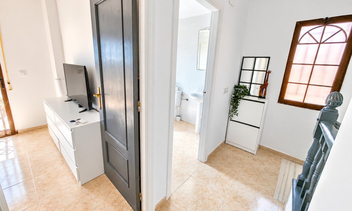 Segunda mano - Villa -
Villamartin - Costa Blanca