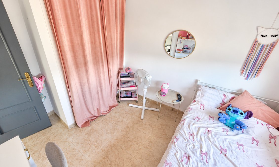 Segunda mano - Villa -
Villamartin - Costa Blanca