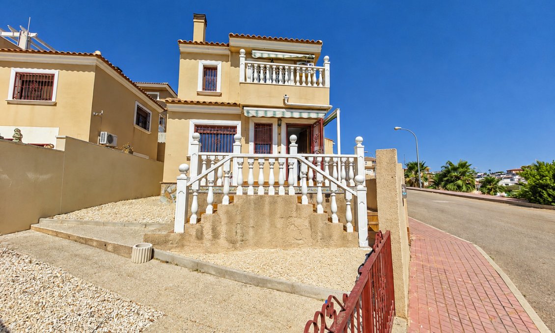 Segunda mano - Villa -
Villamartin - Costa Blanca