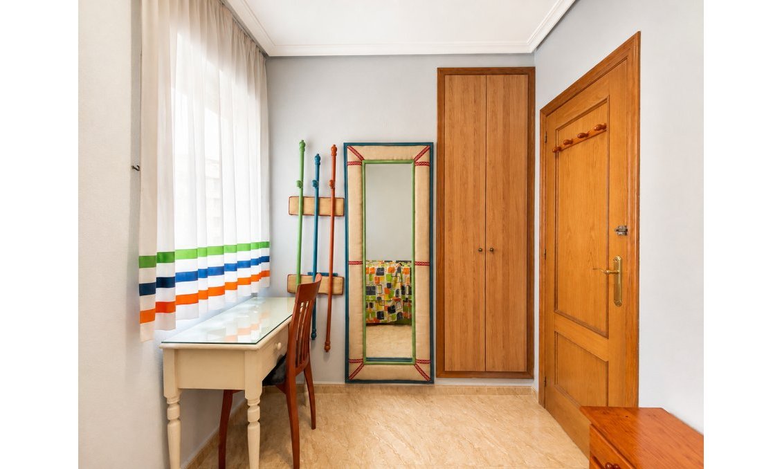 Használt Ingatlanok - Apartman -
Torrevieja - Costa Blanca