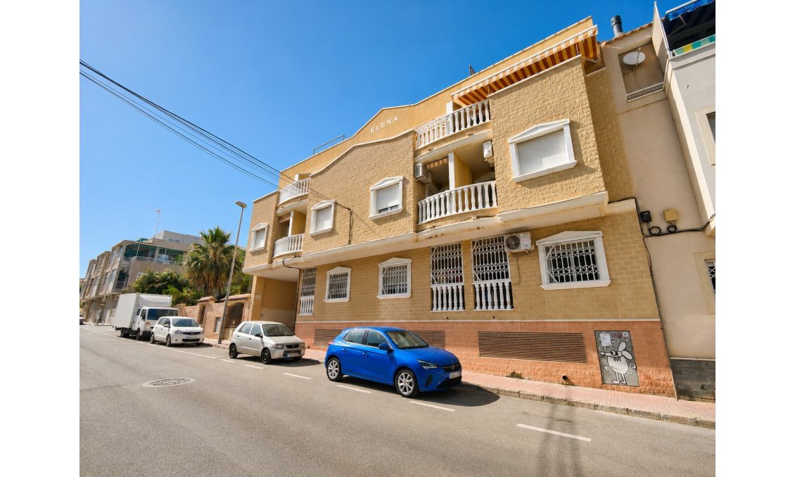 Használt Ingatlanok - Apartman -
Torrevieja - Costa Blanca
