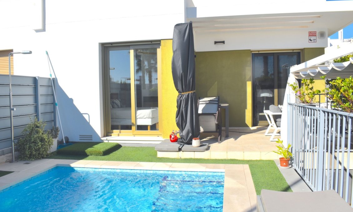 Segunda mano - Villa -
Vistabella Golf Entre Naranjos - Inland