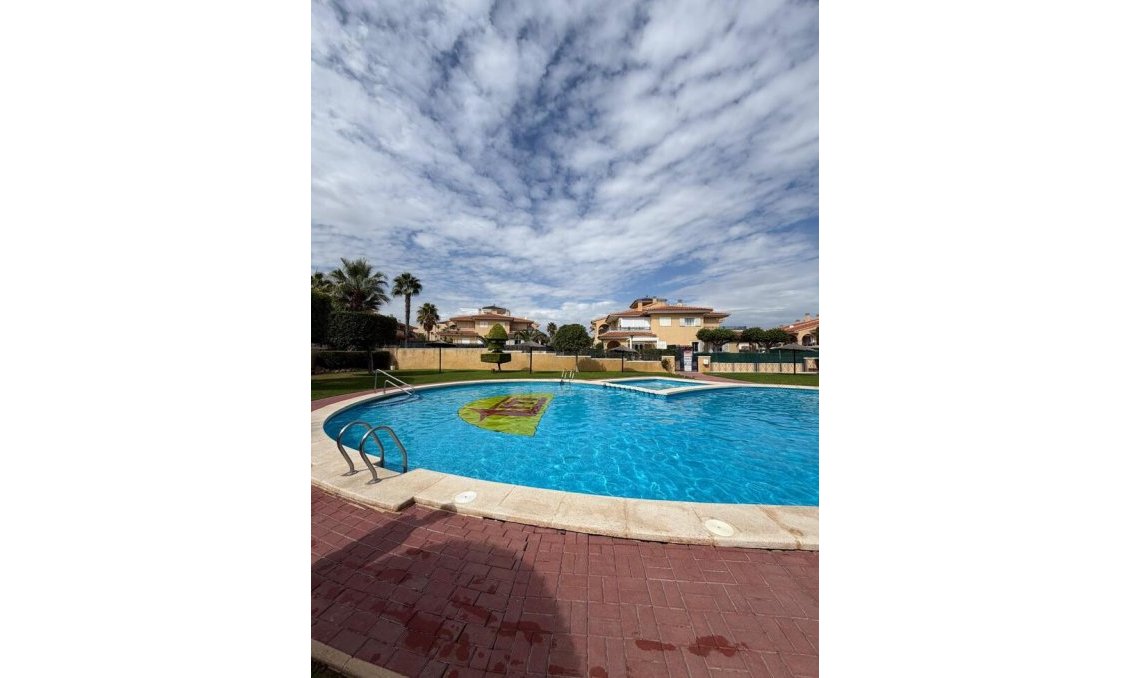 Segunda mano - Bungalow -
Gran Alacant - Costa Blanca