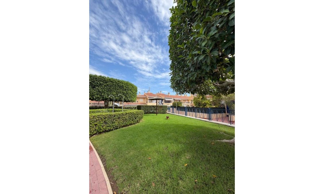 Segunda mano - Bungalow -
Gran Alacant - Costa Blanca