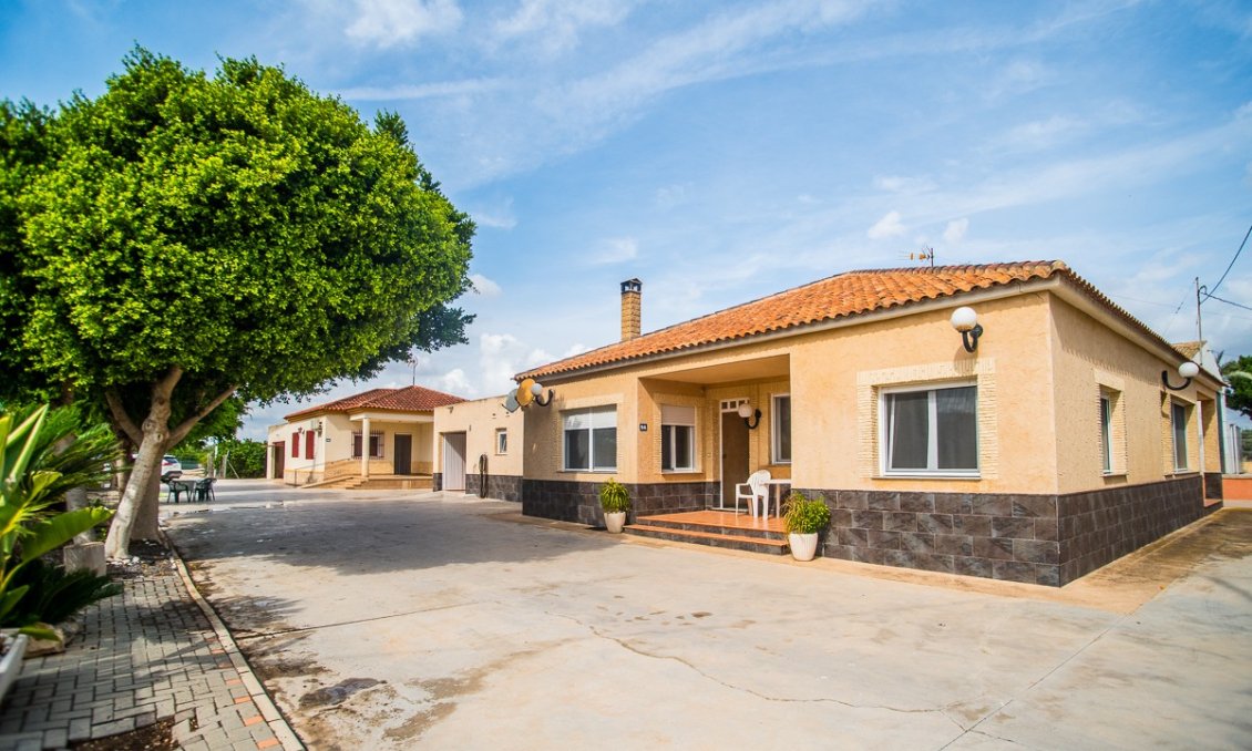 Segunda mano - Villa -
Orihuela - Inland