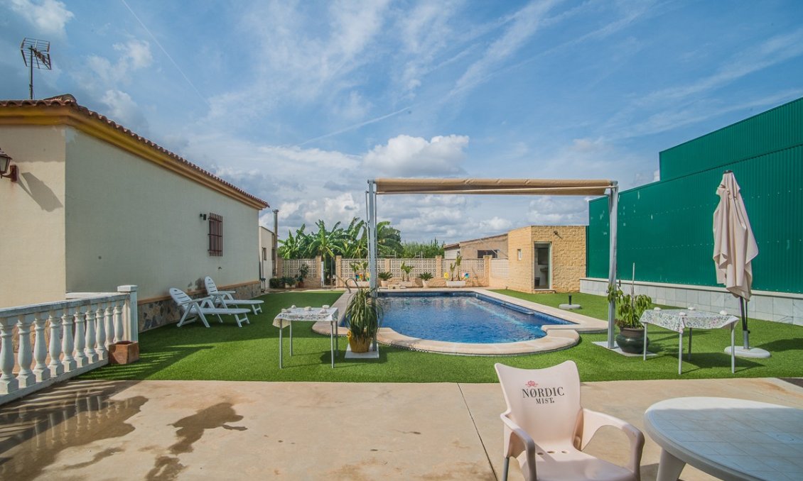 Segunda mano - Villa -
Orihuela - Inland