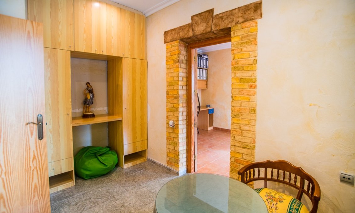 Segunda mano - Villa -
Orihuela - Inland