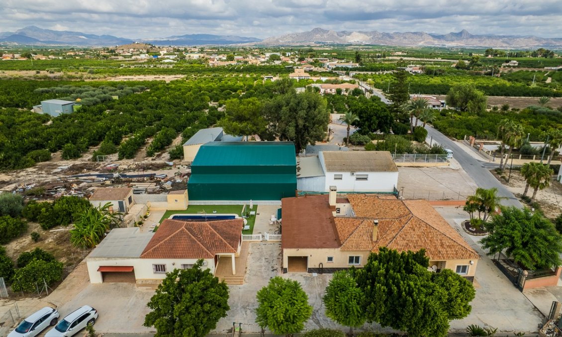 Segunda mano - Villa -
Orihuela - Inland