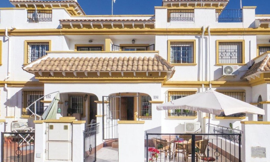 Wiederverkauf - Stadthaus -
Torrevieja - Carrefour