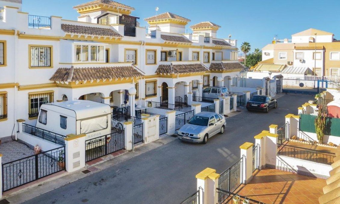 Wiederverkauf - Stadthaus -
Torrevieja - Carrefour