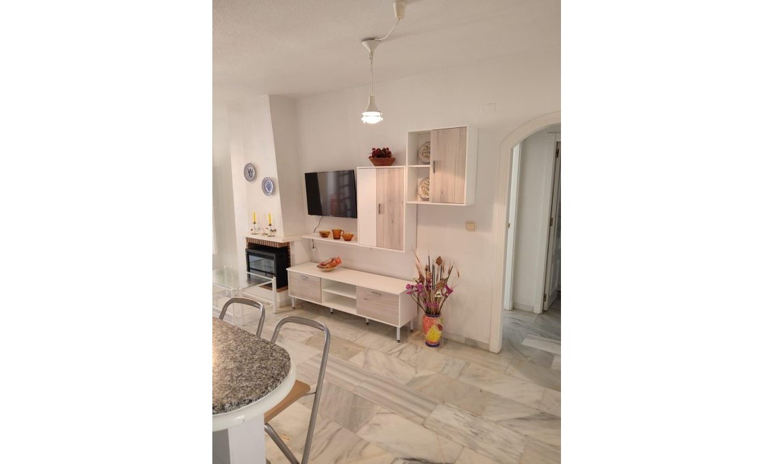Segunda mano - Apartamento -
Torrevieja - Los Frutales