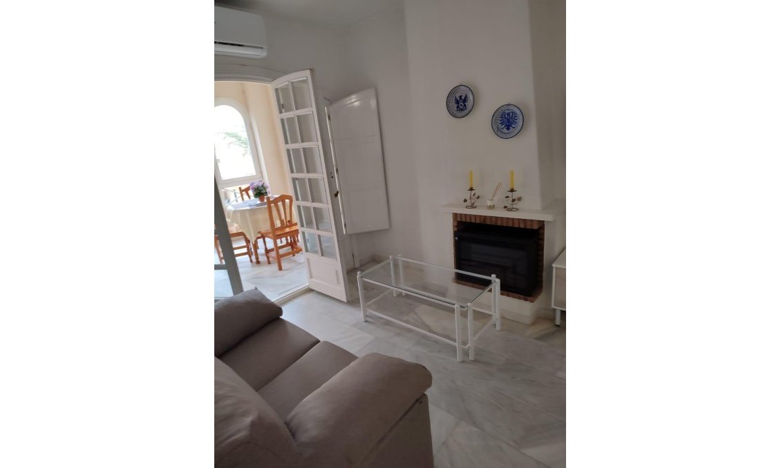 Segunda mano - Apartamento -
Torrevieja - Los Frutales