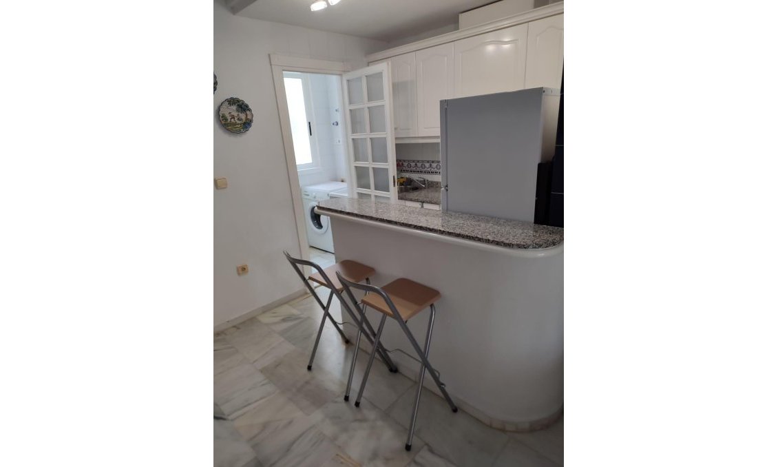 Segunda mano - Apartamento -
Torrevieja - Los Frutales