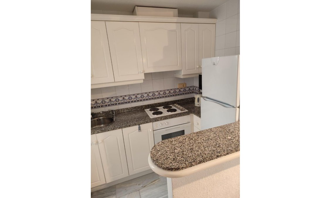 Segunda mano - Apartamento -
Torrevieja - Los Frutales
