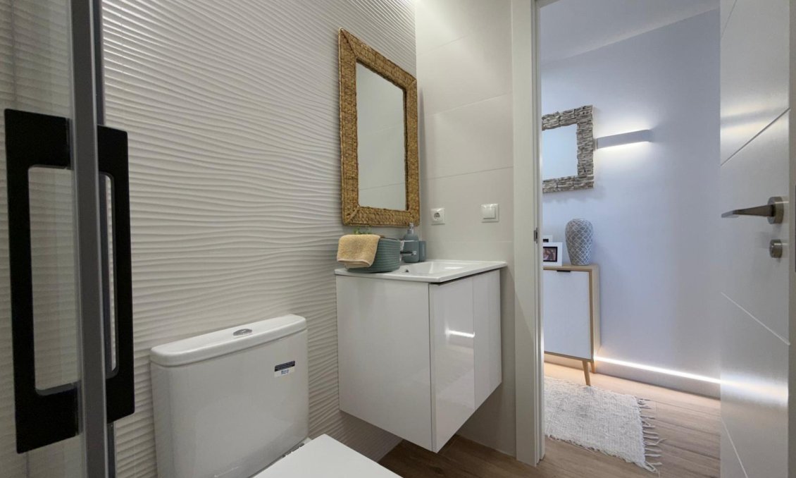 Segunda mano - Apartamento -
Torrevieja - Punta Prima